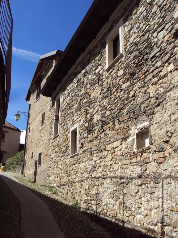 All'Ombra Dell'Antica Pietra Orta San Giulio Exterior foto